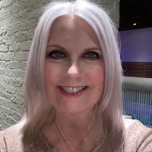 Meet your Posher, Paula